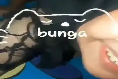 Bokep Indo Ketawa Sambil Digenjot